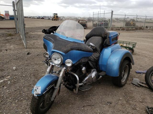 2011 HARLEY-DAVIDSON FLHTCUTG 1HD1MAM16BB852084