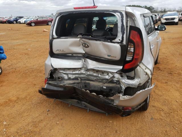 2016 KIA SOUL + KNDJP3A5XG7856824