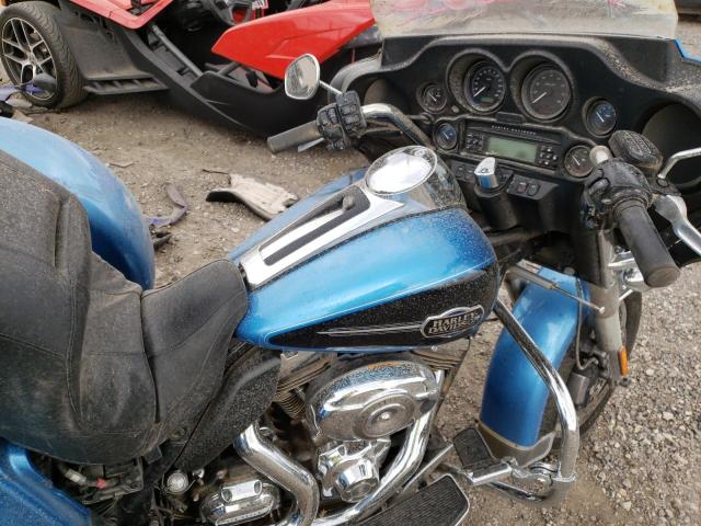 2011 HARLEY-DAVIDSON FLHTCUTG 1HD1MAM16BB852084