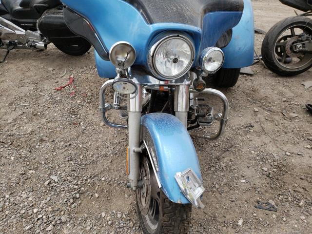 2011 HARLEY-DAVIDSON FLHTCUTG 1HD1MAM16BB852084