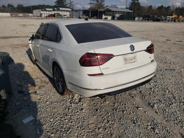 1VWDT7A33HC022625 Volkswagen Passat R-L 2017. Фото: 2