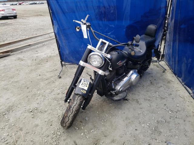1HD1YDJ14JC074791 Harley-Davidson Flsl Softa 2018. Фото: 1
