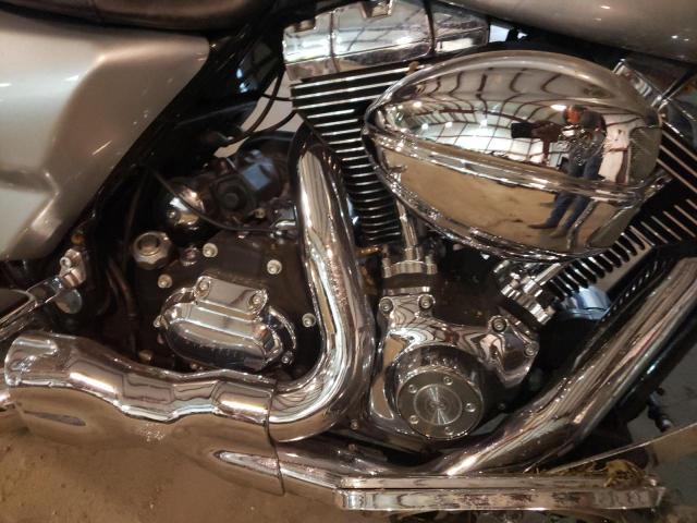 2010 HARLEY-DAVIDSON FLHX 1HD1KB411AB601855