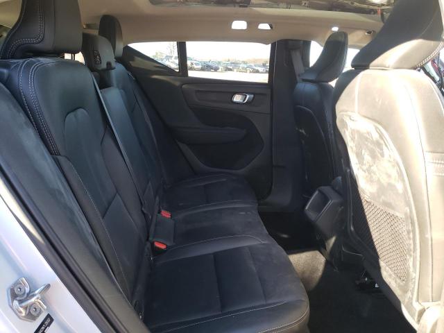 2020 VOLVO XC40 T4 MO YV4AC2HK7L2261337