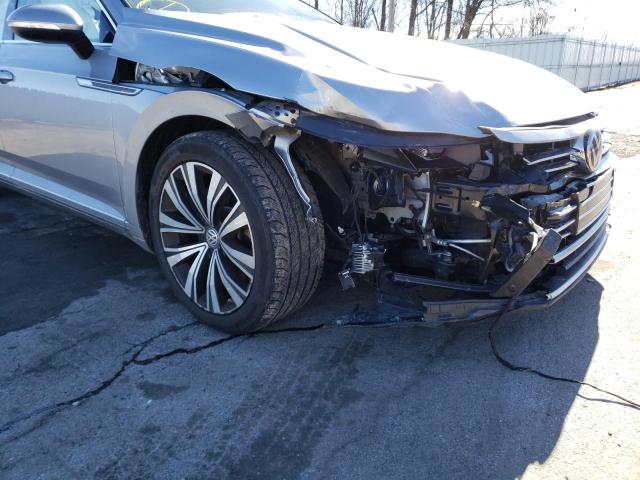 2019 VOLKSWAGEN ARTEON SE WVWBR7AN1KE009040