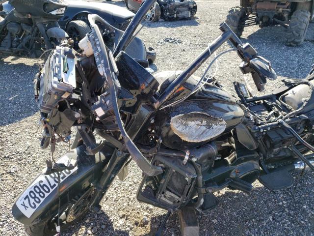 2017 HARLEY-DAVIDSON FLTRU 1HD1KGD11HB619036