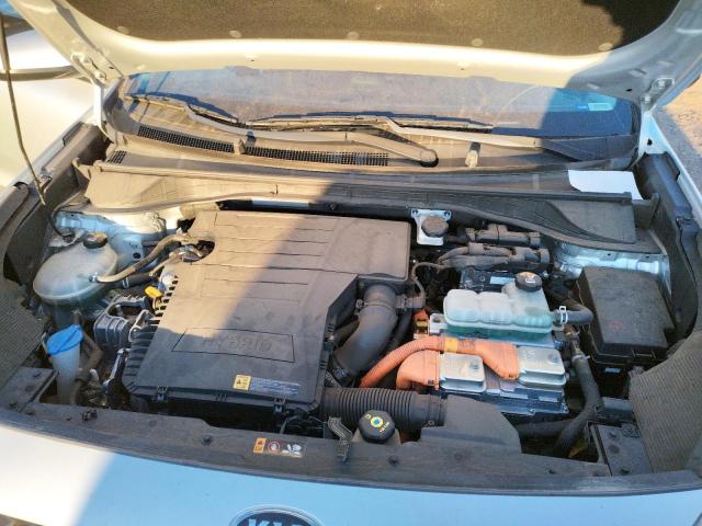KNDCB3LC9L5368764 KIA NIRO LX