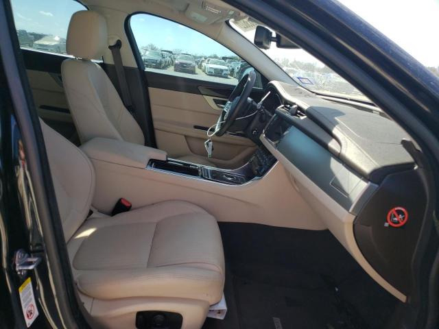 2018 JAGUAR XF PRESTIG SAJBE4FX7JCY59299