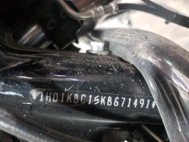 2019 HARLEY-DAVIDSON FLHX 1HD1KBC15KB671491