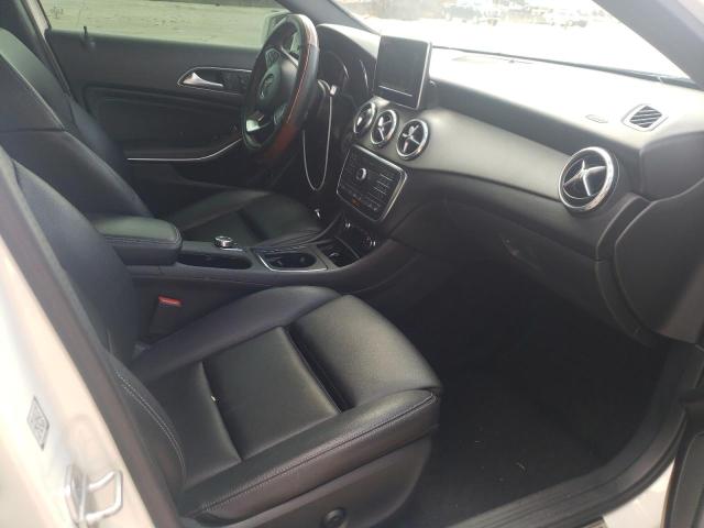 2017 MERCEDES-BENZ GLA250 WDCTG4GB6HJ308765