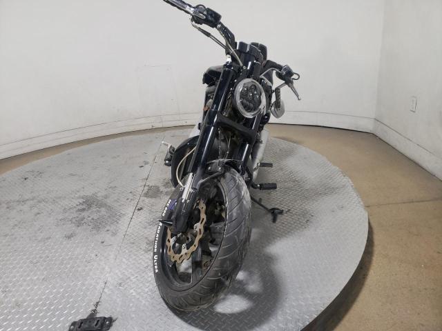 2015 HARLEY-DAVIDSON VRSCF VROD 1HD1HPH18FC805785