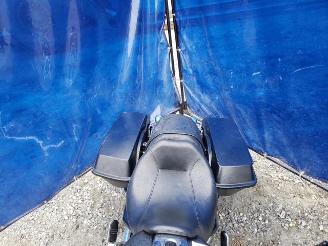 2011 HARLEY-DAVIDSON FLHX 1HD1KB414BB673215