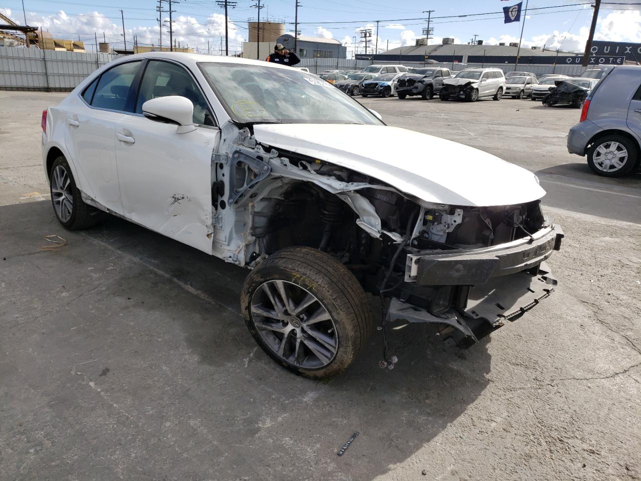 JTHDA1D22L5107377 LEXUS IS 300 PRE 2020