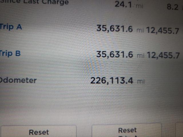 2015 TESLA MODEL S 70 5YJSA1S27FF094415