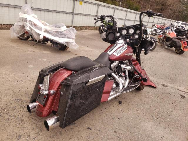 2010 HARLEY-DAVIDSON FLHX 1HD1KB414AB667185