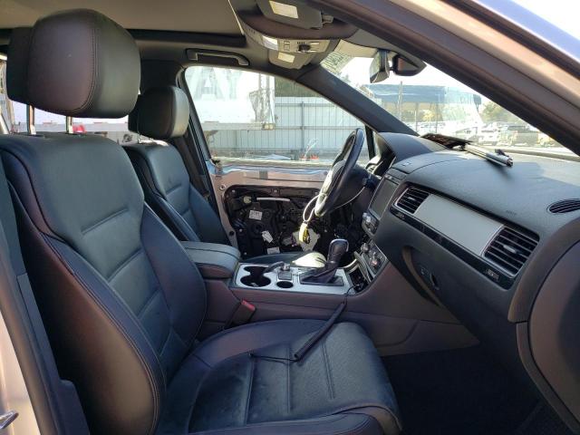 2017 VOLKSWAGEN TOUAREG WO WVGRF7BP6HD000917