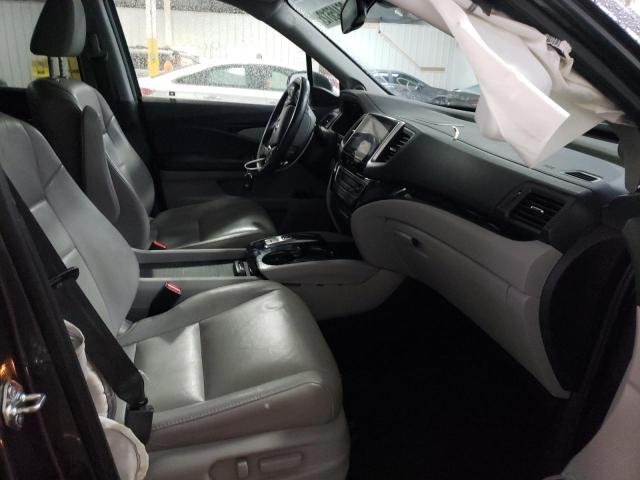 2017 HONDA PILOT TOUR - 5FNYF6H9XHB031843