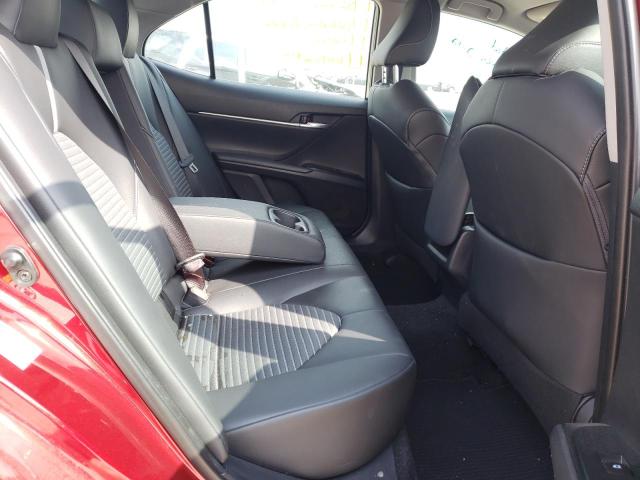 2018 TOYOTA CAMRY SE A 4T1B11HK0JU538236