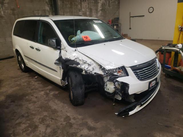2013 CHRYSLER TOWN & COU - 2C4RC1CG4DR659904