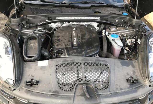 2018 PORSCHE MACAN WP1AA2A51JLB20413