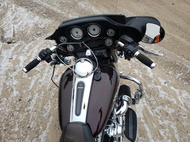 2011 HARLEY-DAVIDSON FLHX 1HD1KBM11BB653648