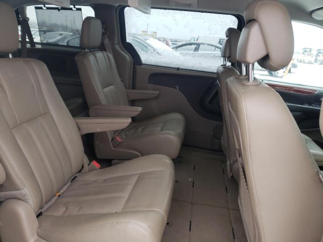 2015 CHRYSLER TOWN & COU 2C4RC1BG4FR728823