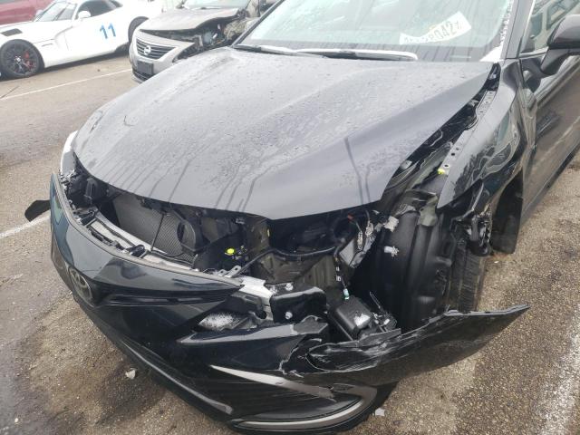2021 TOYOTA CAMRY LE 4T1C11BK6MU032363