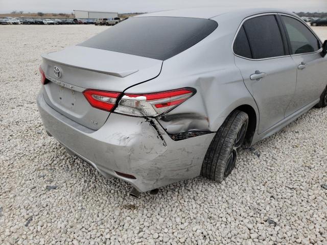2018 TOYOTA CAMRY L AU 4T1B11HK2JU571898