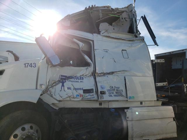 4V4N19EH9HN991322 Volvo Vn Vnl 2017. Фото: 9