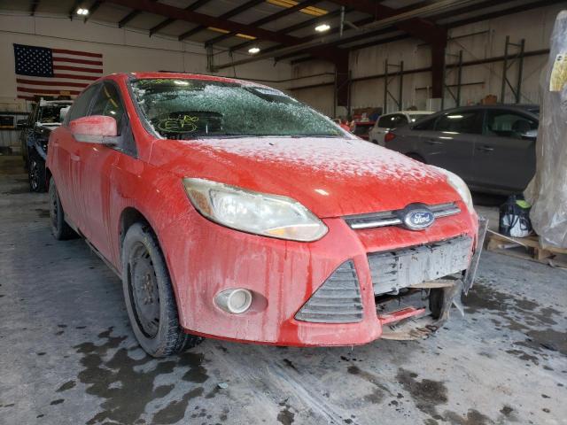 1FAHP3F21CL130385 Ford Focus Se 2012