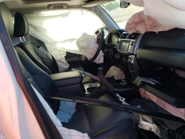 2018 TOYOTA 4RUNNER SR JTEBU5JR1J5557362