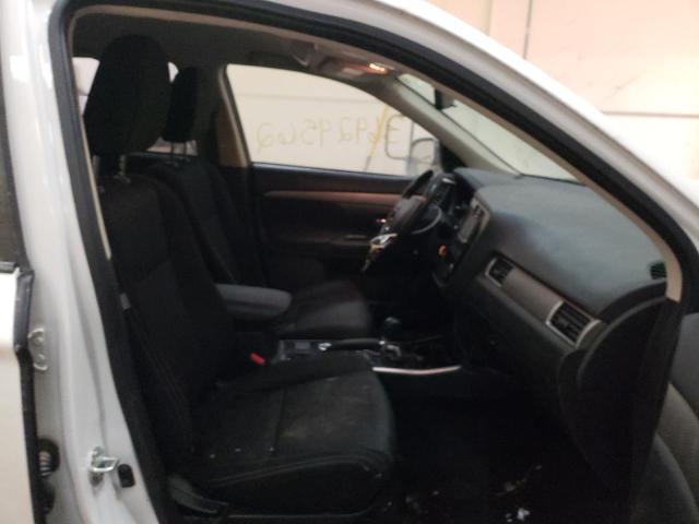 JA4AZ2A31HZ023741 Mitsubishi Outlander 2017. Фото: 4