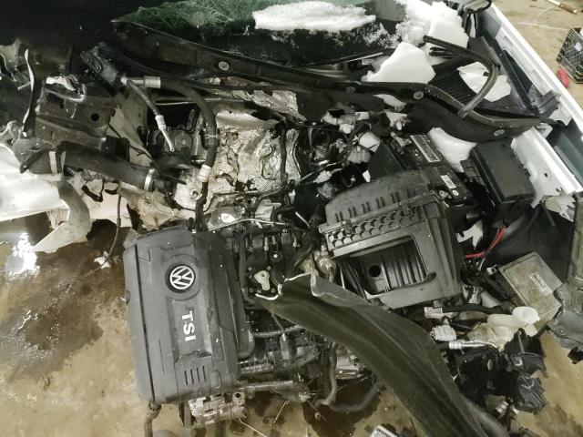 2021 VOLKSWAGEN ATLAS CROS 1V2GC2CA8MC221306