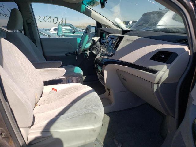 2011 TOYOTA SIENNA LE - 5TDKK3DC0BS136492