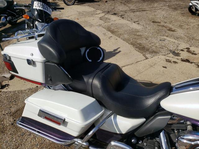 2010 HARLEY-DAVIDSON FLHTK 1HD1KEM11AB650135
