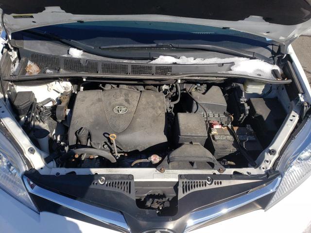 2018 TOYOTA SIENNA LE 5TDKZ3DC3JS901821