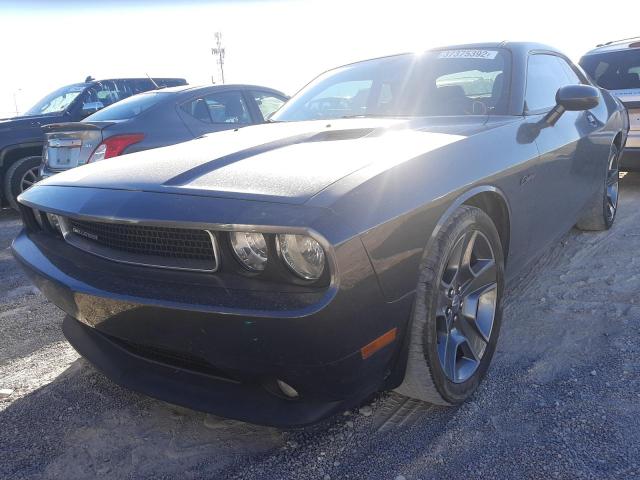 2C3CDYAG2DH562709 Dodge Challenger 2013. Фото: 1