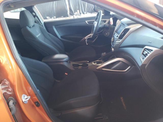 KMHTC6AD3FU235711 Hyundai Veloster 2015. Фото: 4