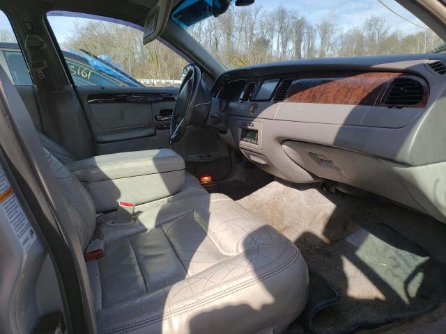 1LNHM82W7YY919476 Lincoln TOWNCAR