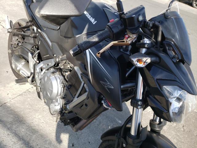JKAEREG16HDA01307 Kawasaki Er650 G 2017. Фото: 8