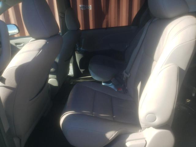 2017 TOYOTA SIENNA XLE - 5TDYZ3DC6HS768895