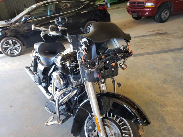 2011 HARLEY-DAVIDSON FLTRU 1HD1KGM17BB657703