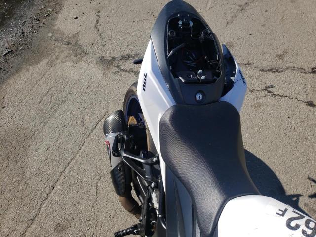 2019 SUZUKI GSX-S750 M JS1C533D2K2100018