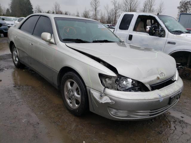 Salvage cars for sale from Copart Portland, OR: 1999 Lexus ES 300