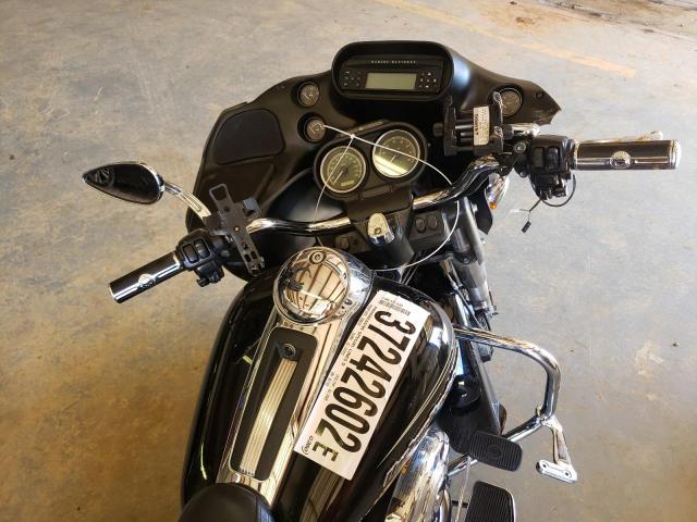 2011 HARLEY-DAVIDSON FLTRU 1HD1KGM17BB657703