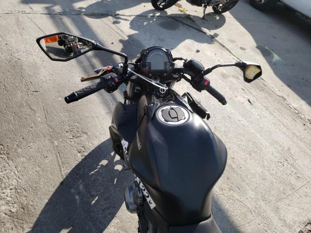 JKAEREG16HDA01307 Kawasaki Er650 G 2017. Фото: 4