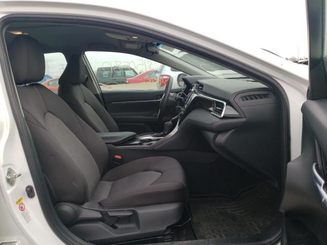 2018 TOYOTA CAMRY L AU 4T1B11HK7JU088455