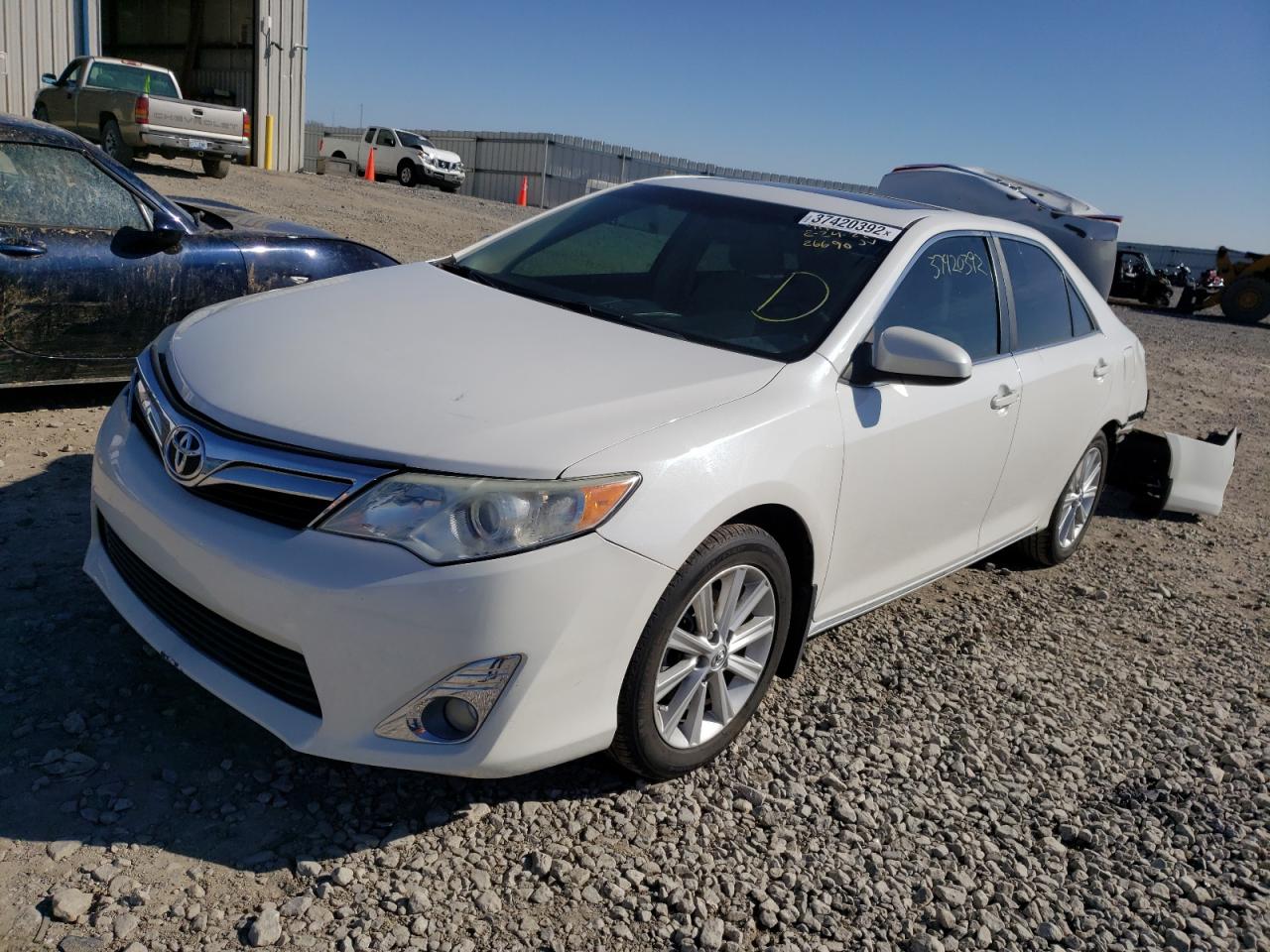 Toyota Camry l 2014