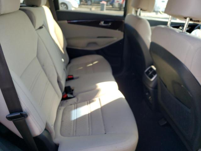 2017 KIA SORENTO LX 5XYPGDA55HG240906