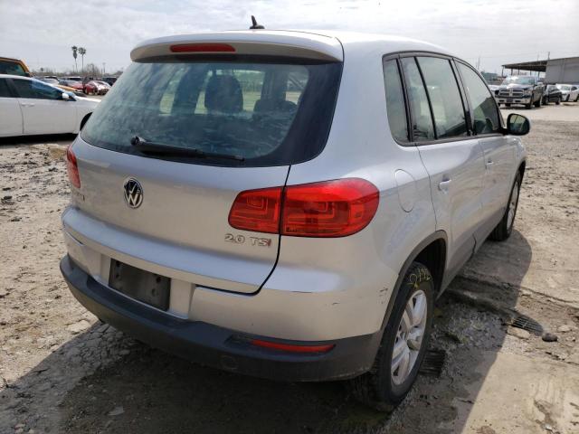 WVGAV3AX7DW561684 Volkswagen Tiguan S 2013. Фото: 3